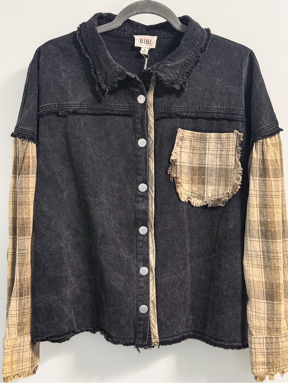BiBi Mixed Media Plaid Shacket Black Snap Front Raw Hem Size M NWT